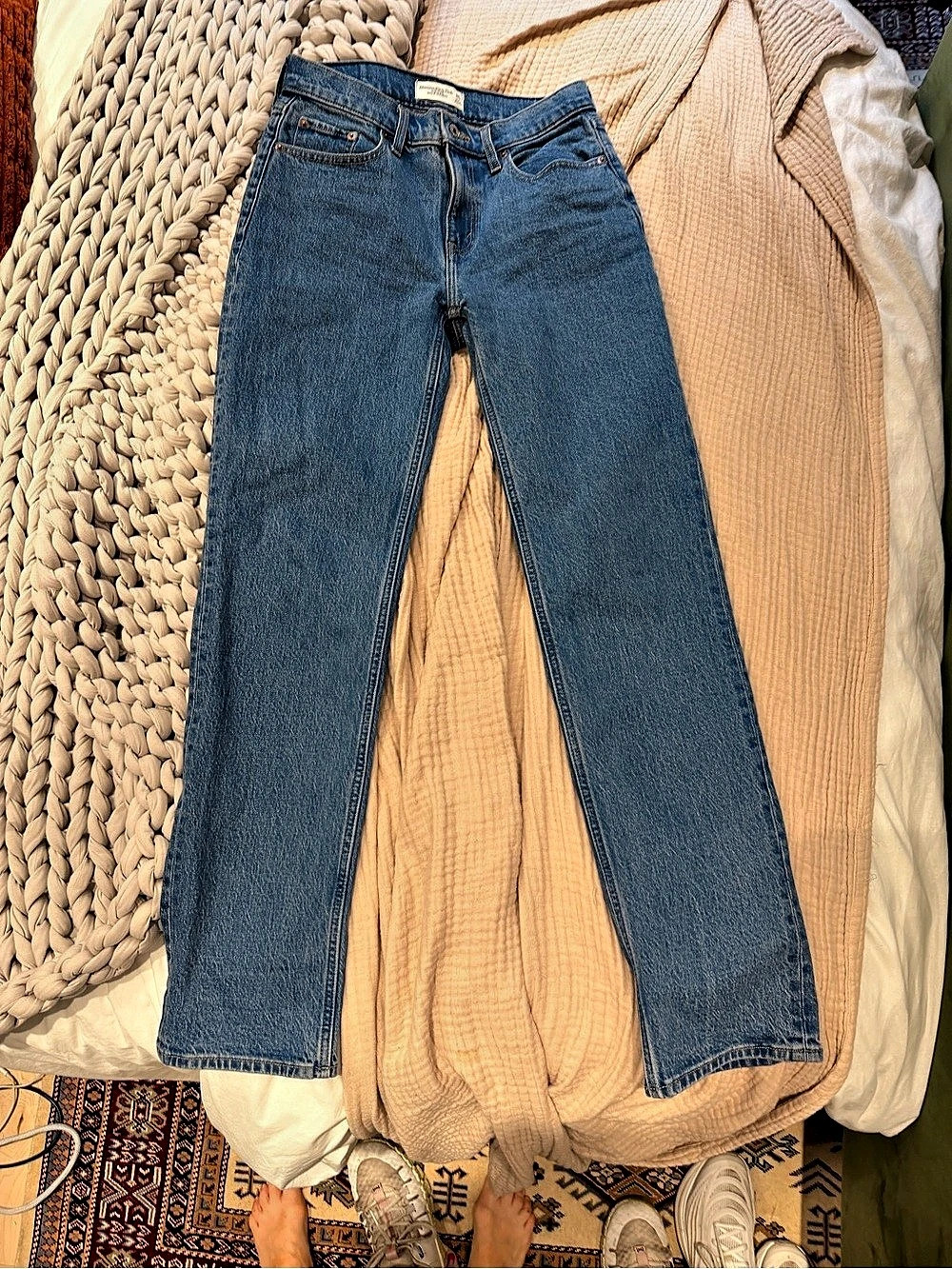 Abercrombie & Fitch Mid Rise 90s Straight Jeans Blue Waist 26 Long